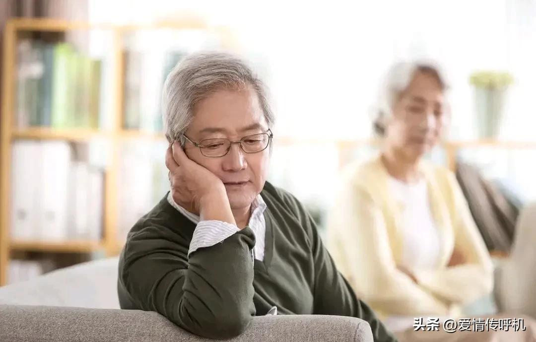 著名词作家陈哲逝世