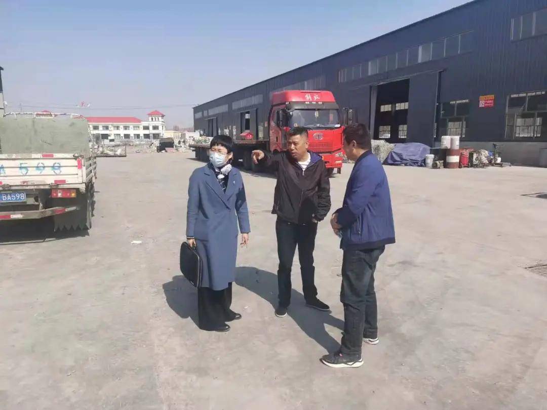 雅安纪委监委回应黄杨钿甜耳环事件