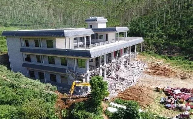10亿违建豪宅将强拆