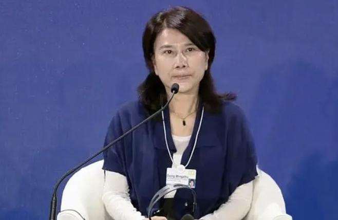 孟羽童称时隔两年收到董明珠微信