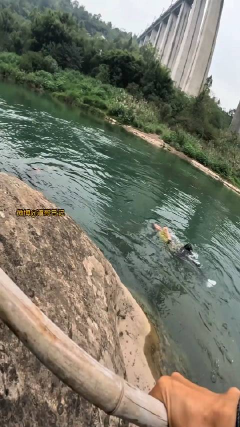重庆一父亲带儿女钓鱼3人落水身亡
