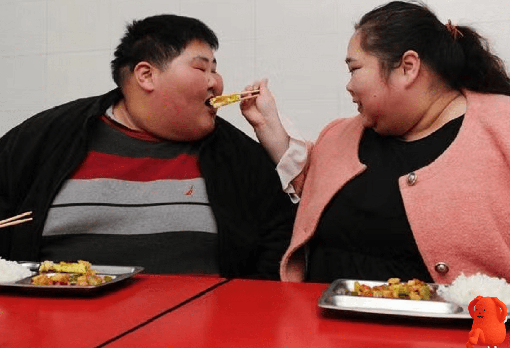 夫妻相爱7年女方胖了182斤 丈夫回应：真爱无惧体重变化，幸福依旧！