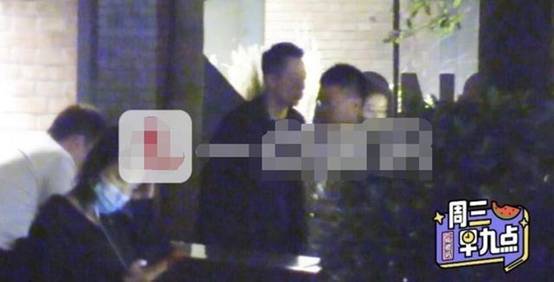 男子当众猥亵脱口秀女演员被拘