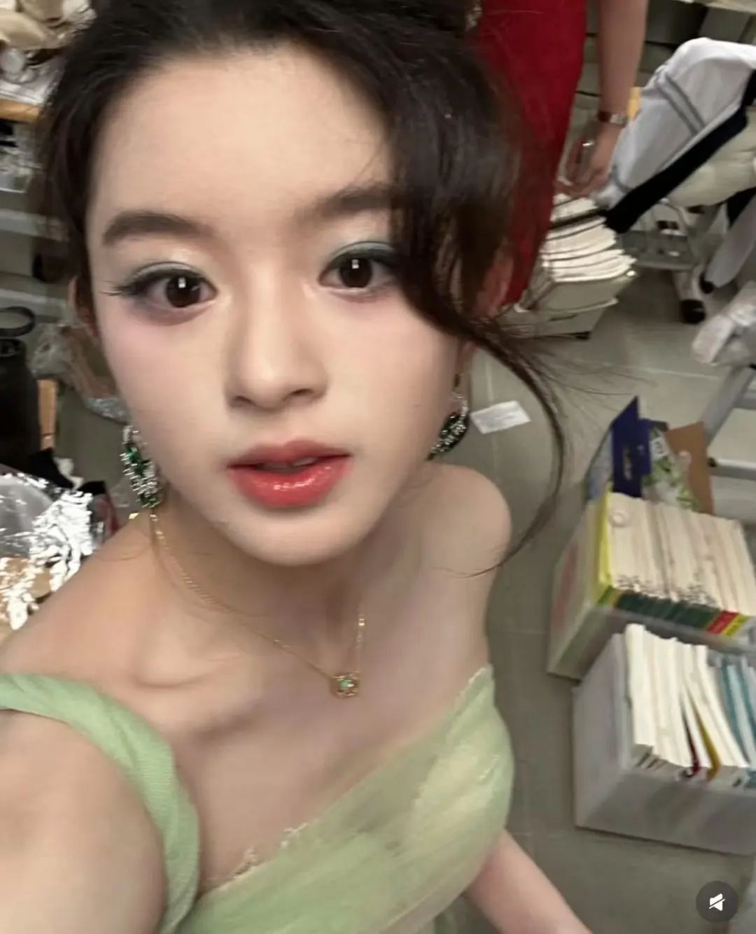 天价耳环女星黄杨钿甜父亲被调查