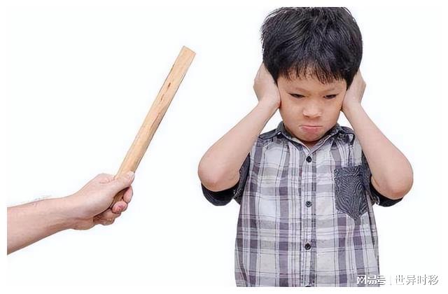 痛心！接连有孩子因“棍棒教育”离世，家长该如何反思？